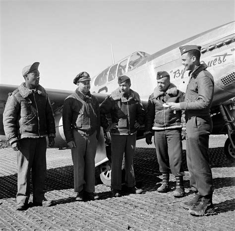 Colonel Benjamin Davis And Other Tuskegee Airmen Ww2 Italy 1945