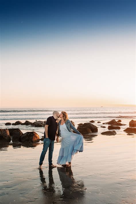 San Diego Beach Photoshoot San Diego Couples Photographers — Chasing