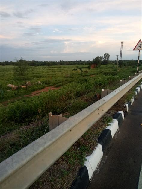 Owned by two companies, one company is a 500 acres estate which is not well taken care and we consider this as almost vacant land. Agriculture Land for Sale | Mahabubnagar Agriculture Land ...