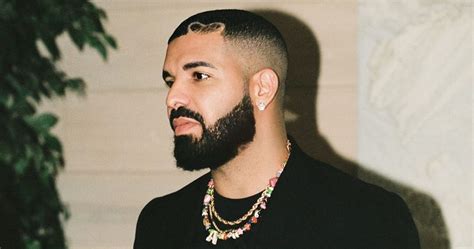 Drake Has The Best Jewelry Collection In The World Take A Look