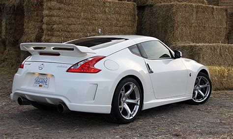 Explore 2011 nissan 370z coupe specs, images (exterior & interior), videos, consumer and expert reviews. 2011 Nissan 370Z NISMO Review: Limited Edition Power Player