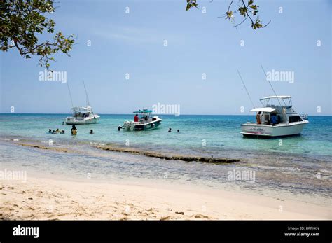 Lime Cay Port Royal Jamaica Stock Photo Alamy