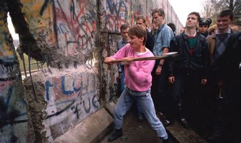 How Has Germany Changed Since The Fall Of The Berlin Wall 25 Years Ago