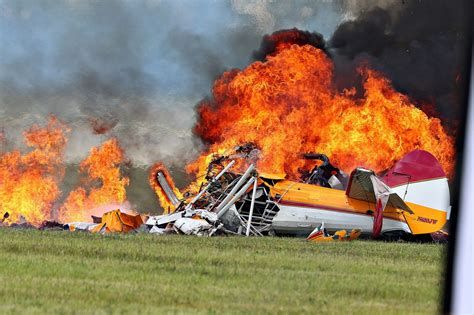 Plane Crashes At Ohio Air Show Killing Stunt Walker And