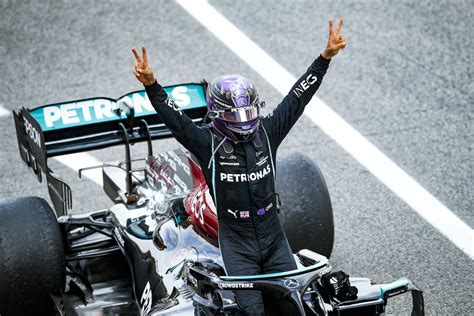 Why Formula 1 Driver Lewis Hamilton Picked No 44 I Went Back To