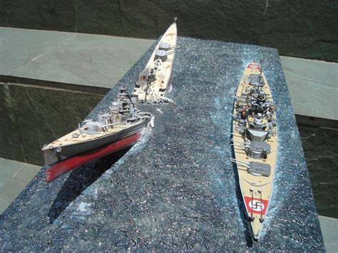 Information and photos of the wreck of battle cruiser h. DKM_Bismark_vs_HMS_Hood_03.jpg (1280×960) | Model warships ...