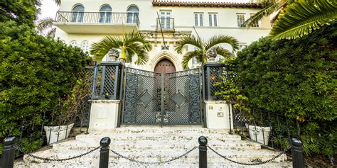 Versace Mansion 20 Amazing Facts About Gianni Versaces Casa Casuarina