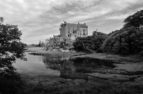 Dunvegan Castle Isle Of Skye By Andymorrowphotos On Youpic