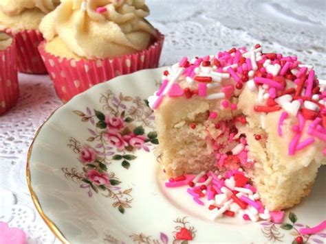 Easy Simple Valentines Day Cupcake Decorating Shifting Roots