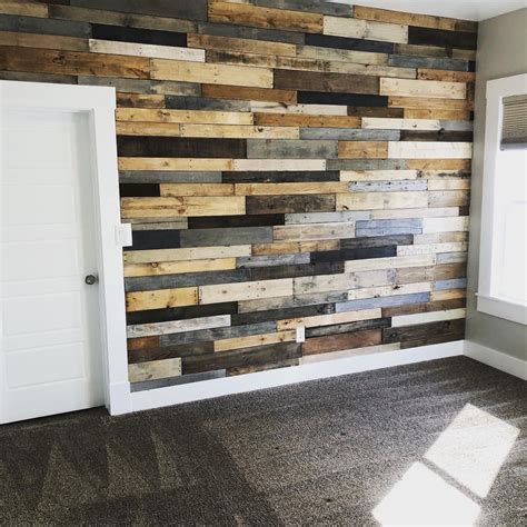 Love The Dark And Light Tones Together Pallet Room Diy Pallet Wall