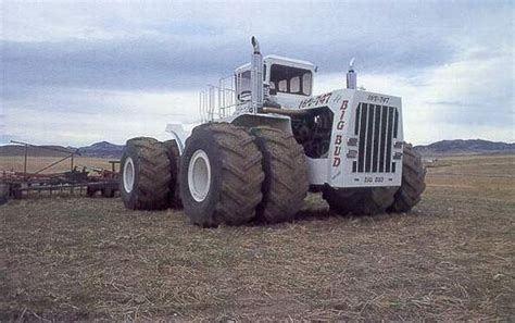 Big Bud The Worlds Largest Farm Tractor 8 Pics