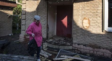 number of displaced persons in ukraine reaches almost half a million unian
