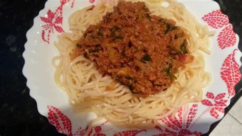 How to make Spaghetti Bolognese with dolmio sauce recipe easy Indian ...