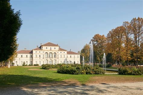 13 Of The Best Castles In Romania Photos Italian Castle Italy