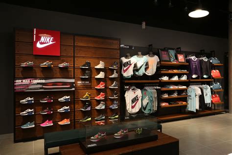 Lo Urbano Llega A Guadalajara En La Nueva Nike Store Diseño De