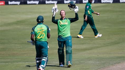 Pak:90/3 (22.5) get pakistan vs south africa scorecard of 1st test with ball by ball commentary, live cricket score, stats, graphs, match results and full scoreboard at ndtv. SA vs Pak 2020-21 1st ODI - Rassie van der Dussen says 'A ...