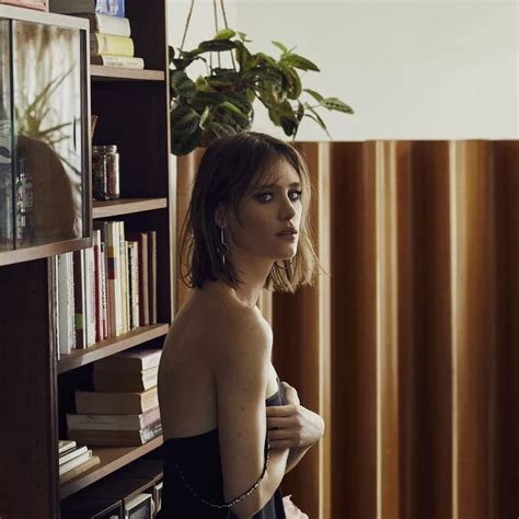 Mackenzie Davis Nude And Sexy 69 Photos And Videos The