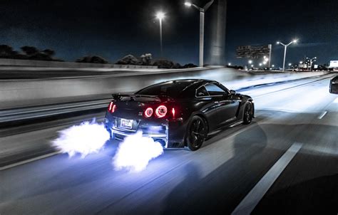 Download Wallpapers 4k Nissan Gt R Night R35 Supercar