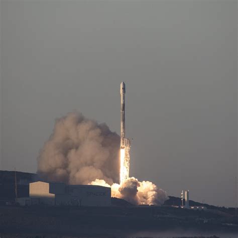 Photos Falcon 9 Climbs Into Morning Skies Over Californias Pacific