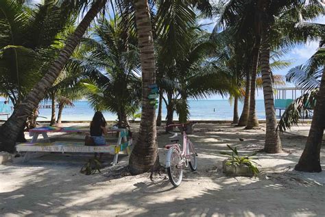 7 Best Beaches In Belize For Beach Bumming