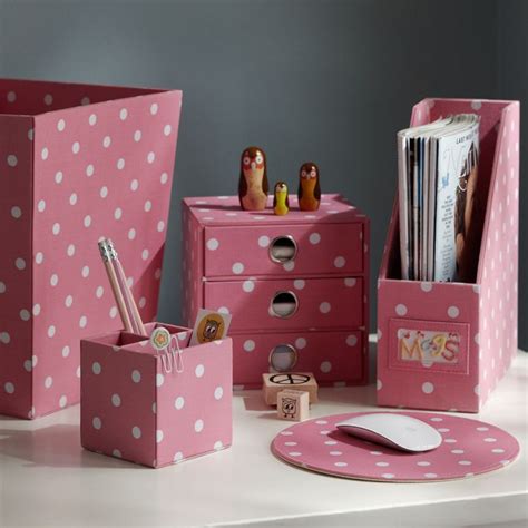 How Cute I Love Polka Dots And Pink This Would Really Give A Pop Of Color On Any Desk The