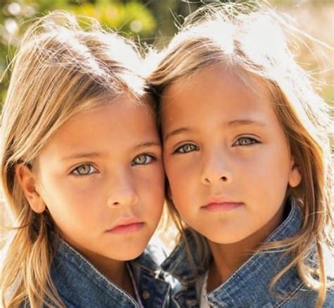 Stunning Twin Sisters Take Internet By Storm Kiwireport Identical