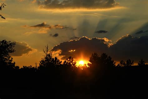 Fotos Gratis Puesta De Sol Noche Naturaleza Nubes Cielo Nube