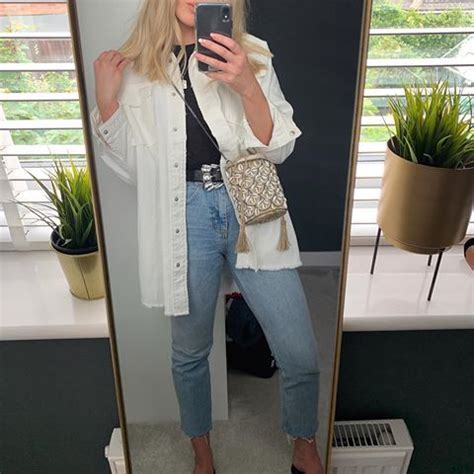 Duster Coat Lab Coat Lauren Photo And Video Instagram Photo Videos Photos How To Wear