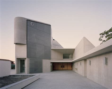 This Modern Concrete Mosque In Australia Is An Architectural Work Of