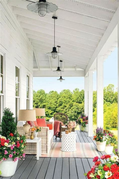 Cute And Cool Front Porch Decor Ideas 13 Front Porch Decorating