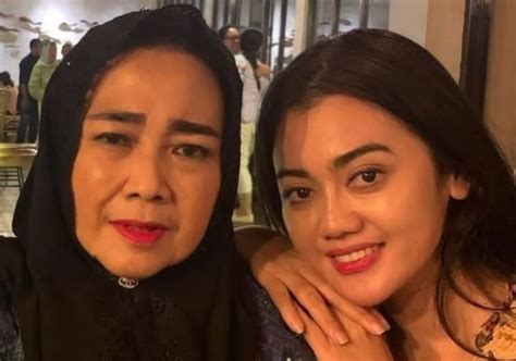 Rachmawati Soekarnoputri Meninggal Adik Julia Perez Gak Nyangka