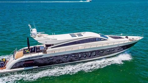 101′ Leopard Luxury Yacht ⋆ Club Nautico Miami