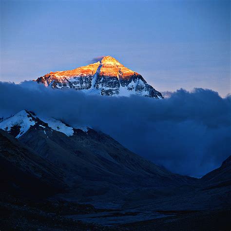 Great Mountain Mount Everest The First Of Eight Thousanders Of Himalaya