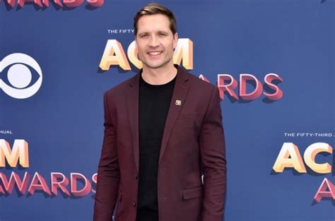 Country Beat Magazine Your Source For Country Music Walker Hayes