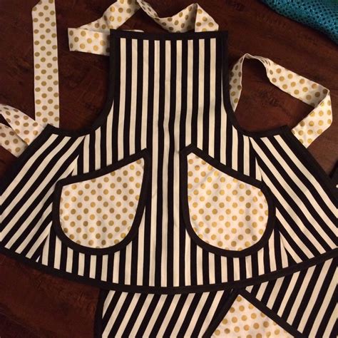 Love These Sturdy Duck Clothe Aprons Buy As A Matching Set Or A Single