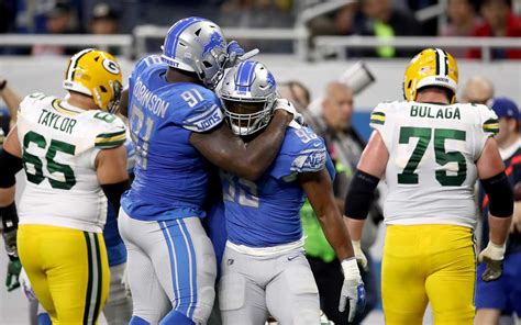 Sometimes, a qb or wr's fantasy point totals are hampered by his playing on a club with a great defense, while a quality rb's numbers can be held back by a weak defense that. Streaming Defenses: Week 1 Fantasy Football Targets | 4for4