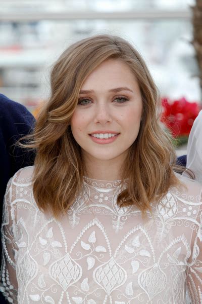 Elizabeth Olsen Medium Length Light Brown Waves