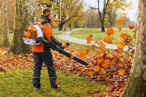 Stihl chainsaws are easy to start and operate for as long as you know how to follow the manufacturer's instructions or this step by step guide. Stihl BR450 C-EF Electric Start Backpack Petrol Blower ST ...