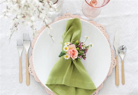Spring Tablescape And Fresh Floral Napkin Rings Shades Of Blue Interiors