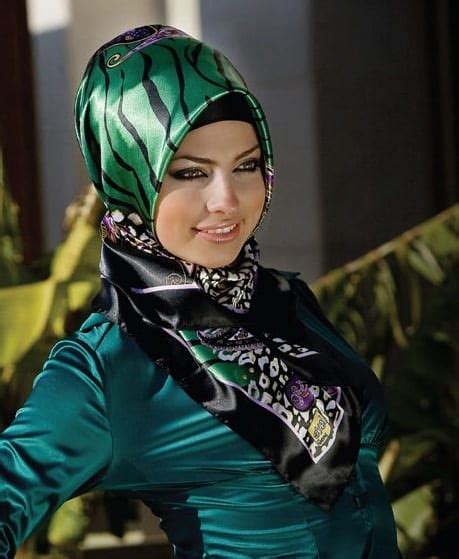 20 Latest Turkish Hijab Styles And Outfit Ideas