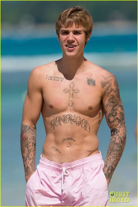 Justin Bieber S Body Is Ripped In New Shirtless Beach Photos Photo