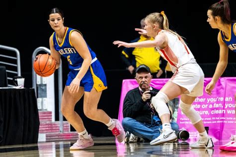 Photos No 3 Solon Vs No 6 Dubuque Wahlert In Girls State Basketball