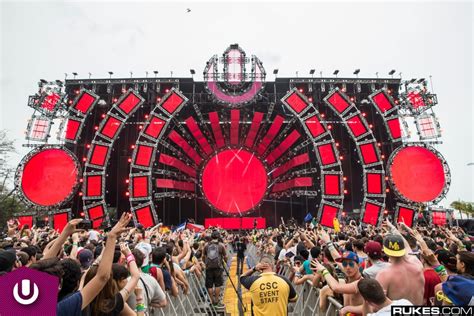 Ultra Music Festival 2015 Day 1 Live Sets By The Wavs