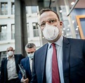 Arbeitgeber von Spahn-Ehemann verkaufte Masken an ...