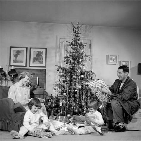 Vintage Photos Of Christmas In The 1950s Christmas Nostalgia
