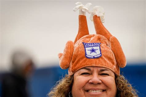 Call center 444 23 99. The tailgate turkey returns! These photos prove Cowboys ...