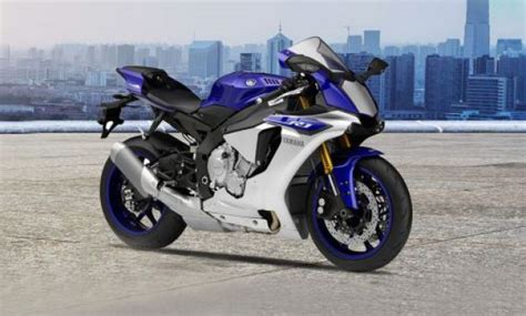 It has also been demonstrated toughness in the. Harga Motor Yamaha YZF R1 Di Indonesia - Update Terbaru 2020