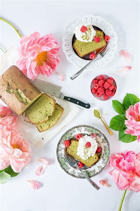 This cake has a chocolate mousse filling and the whole cake is topped with a rich chocolate ganache. Matcha Green Tea Pound Cake - Sed Bona
