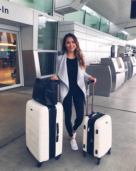 70 Cute Airport Outfit Ideas To Be Comfortable And Stylish Girl