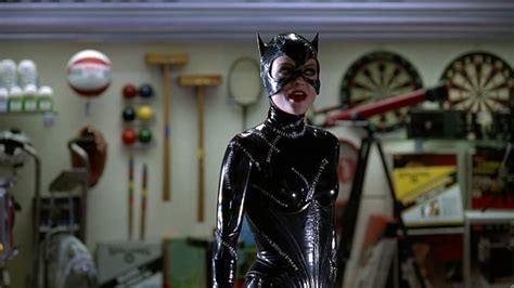 One Iconic Look Michelle Pfeiffer As Catwoman In Batman Returns